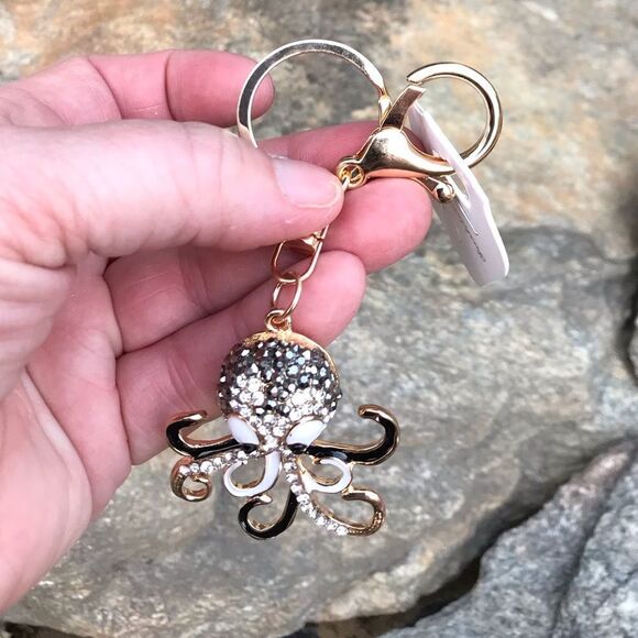 Octopus Keychain - Picture 10 of 11